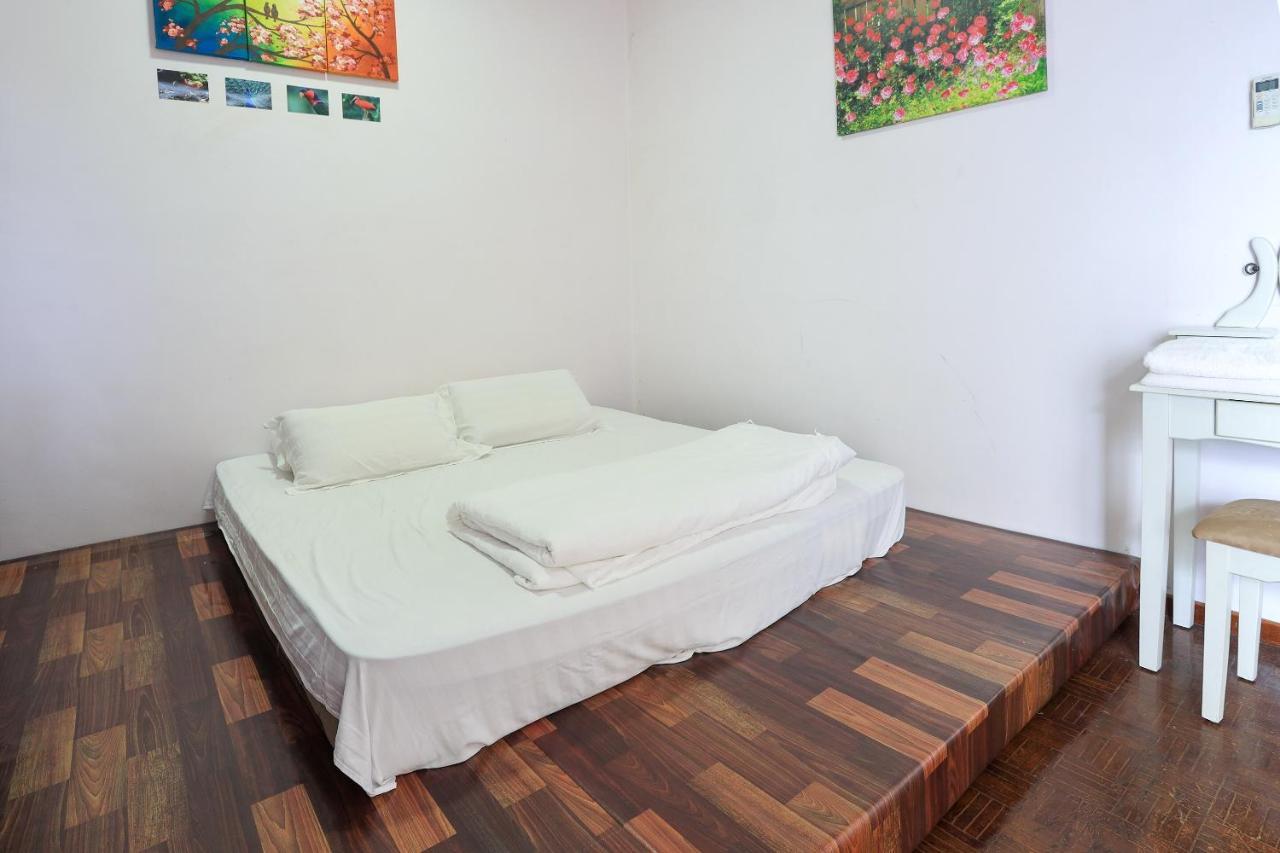 Oyo Home 90229, 3 Little Birds Homestay 4Bhk Malacca Exteriér fotografie