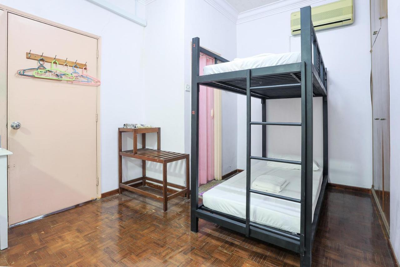Oyo Home 90229, 3 Little Birds Homestay 4Bhk Malacca Exteriér fotografie