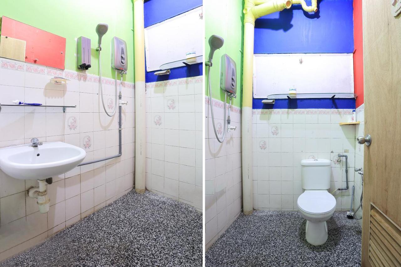 Oyo Home 90229, 3 Little Birds Homestay 4Bhk Malacca Exteriér fotografie