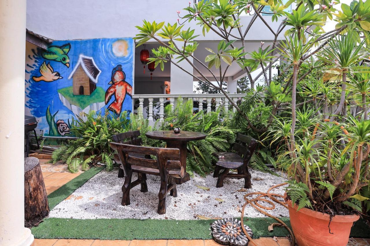 Oyo Home 90229, 3 Little Birds Homestay 4Bhk Malacca Exteriér fotografie