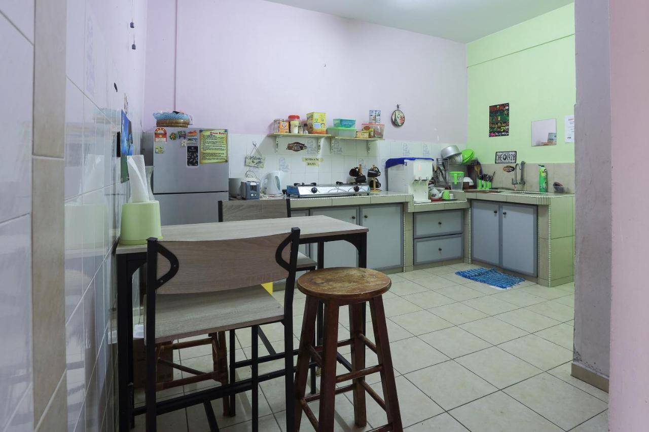 Oyo Home 90229, 3 Little Birds Homestay 4Bhk Malacca Exteriér fotografie