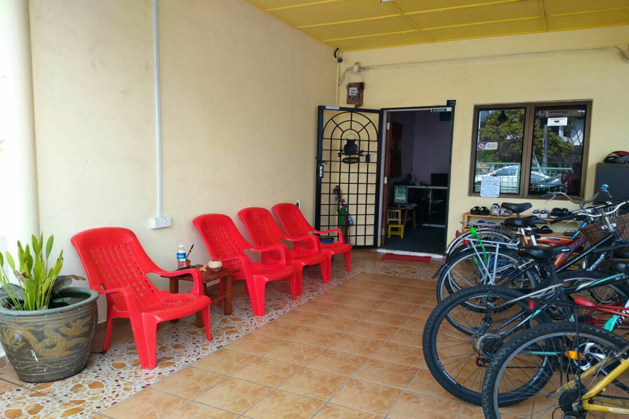 Oyo Home 90229, 3 Little Birds Homestay 4Bhk Malacca Exteriér fotografie